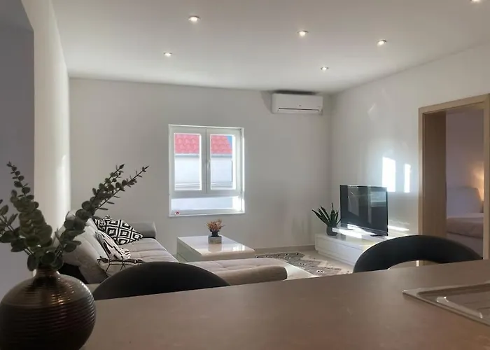 Central City Nest - Sandra&David